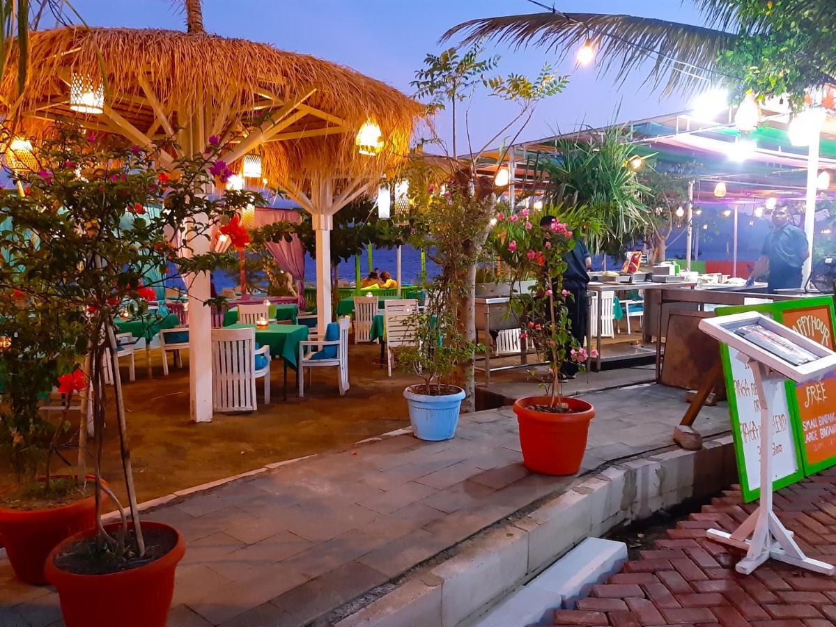 Zipp Bar Restaurant & Bungalows Gili Air Extérieur photo